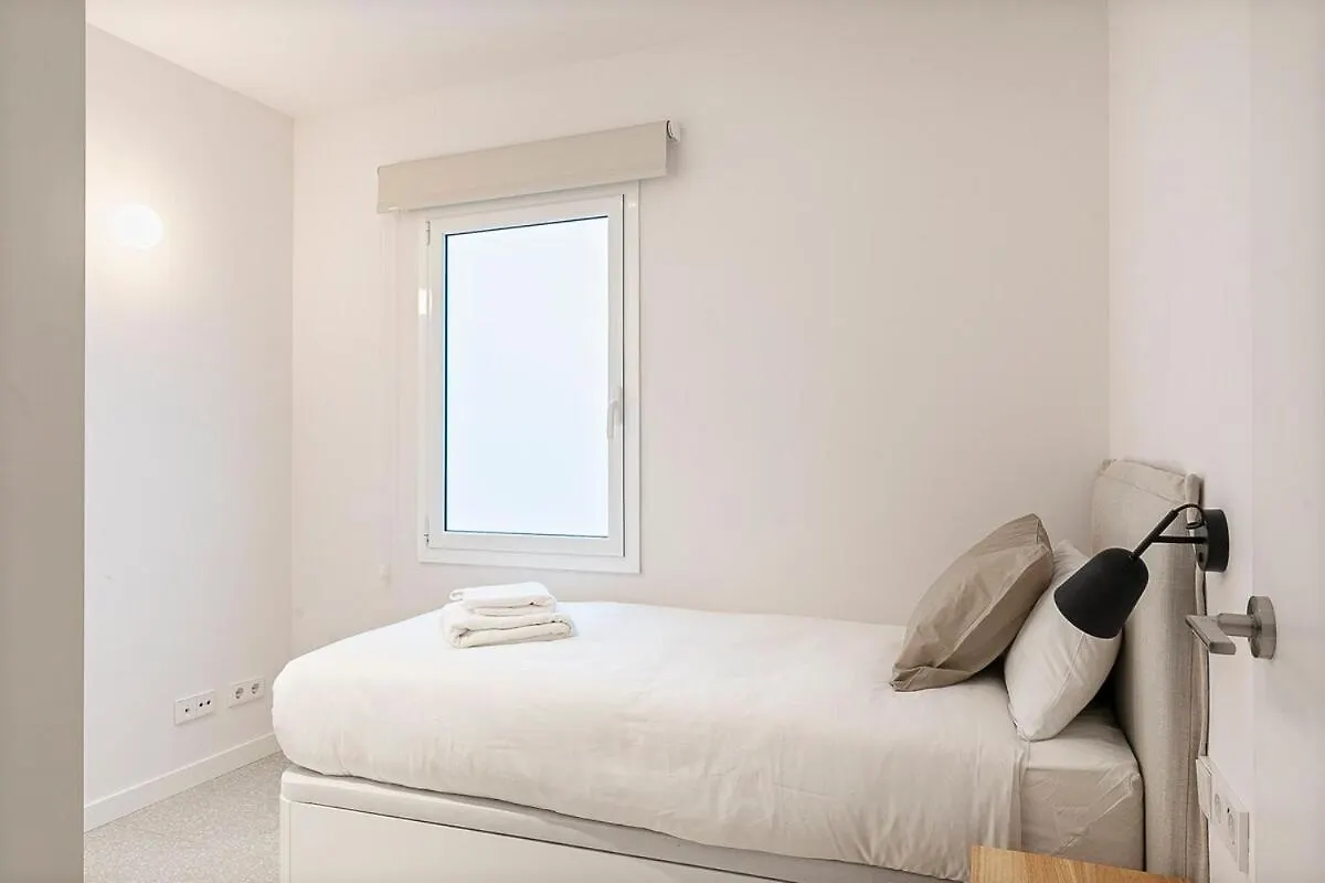 Apartamento Penthouse With Terrace Near Gran Via And Camp Nou Barcelona