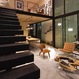 アパート Vila De Gracia, バルセロナ